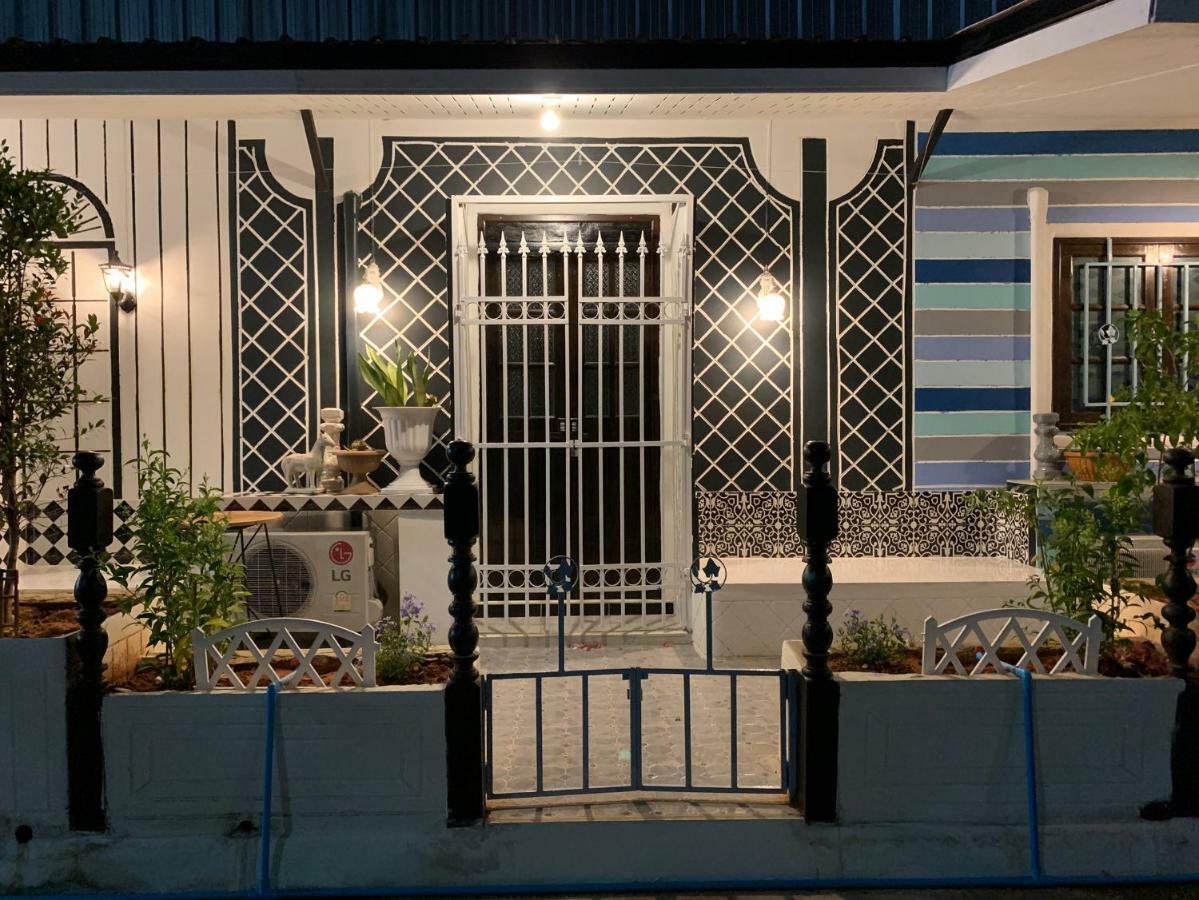 At Night Hotel Chumphon Bagian luar foto