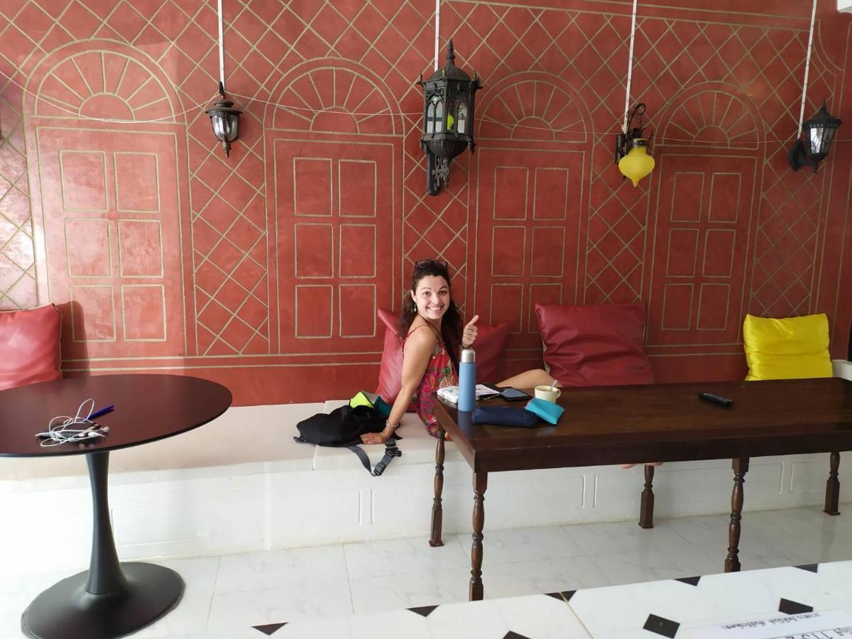 At Night Hotel Chumphon Bagian luar foto